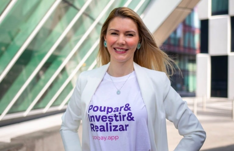 Aline Rezende, sócia fundadora e CEO da PouPay+