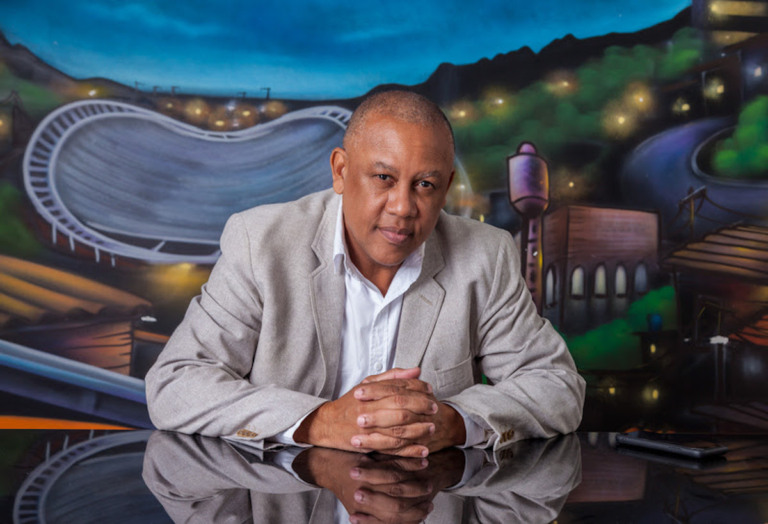 Celso Athayde, Favela Holding