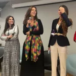 Da esquerda para direita, em pé: Thaís Carneiro, Patrícia Chioda, Kaliane Abreu, Thalita Meira e Alessandra Lenzi