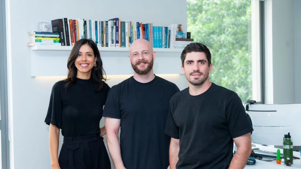 Ana Laura Magalhães, Gustavo Zago, e Gustavo Ruiz/Caccao