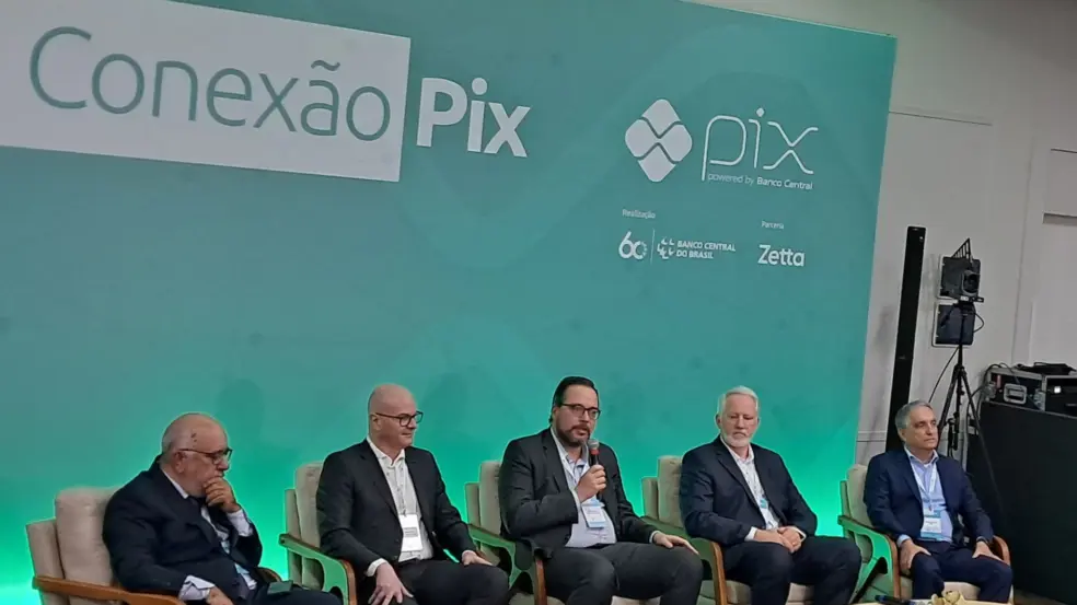 Diretores e representantes do BC detalham Pix Automático a jornalistas Diretores e representantes do BC detalham Pix Automático a jornalistas