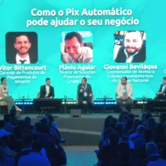 Painel durante evento de lançamento do Pix Automático