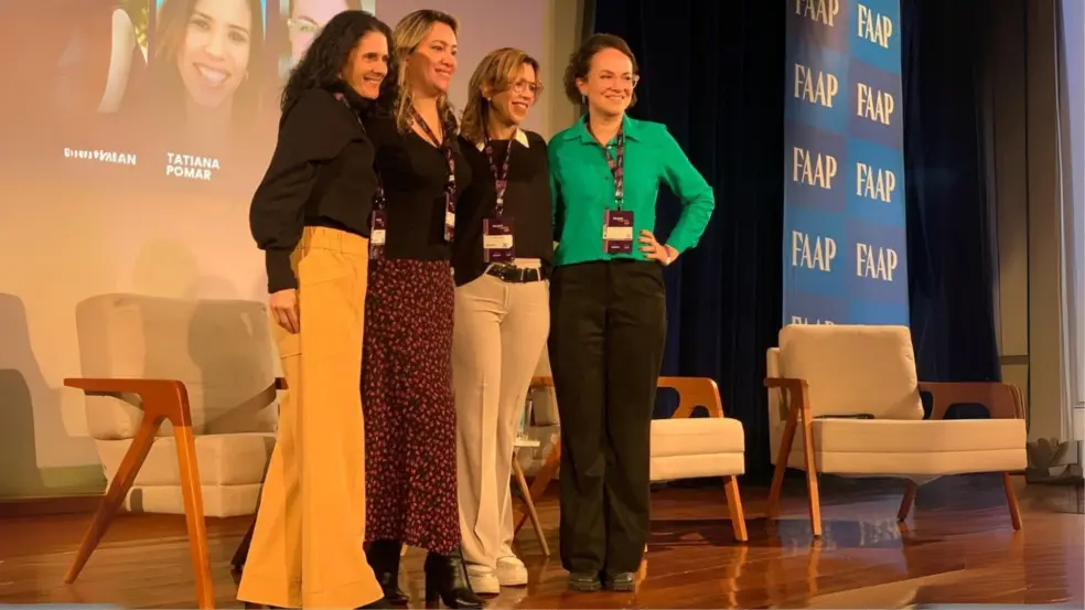 Erica, Ingrid, Tatiana e Marcia durante o evento Fin4She | Imagem: Léa De Luca Erica, Ingrid, Tatiana e Marcia durante o evento Fin4She | Imagem: Léa De Luca
