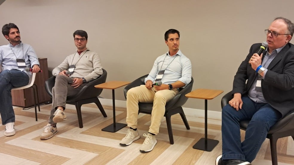 Da dir. para a esq., Fábio Carneiro/KPMG, Bernardo Meirelles/Klavi, Carlos Roveran/Laqus e Bernardo Bichucher/idwall | Imagem: Danylo Martins