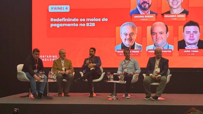 Da esq. para a dir.:João Tosin/Celero, Boanerges Ramos Freire/Boanerges & Cia, Linconl Rocha/Pagos, Eduardo Abreu/Visa e Fernando Fontes/Cerc | Imagem: Léa De Luca