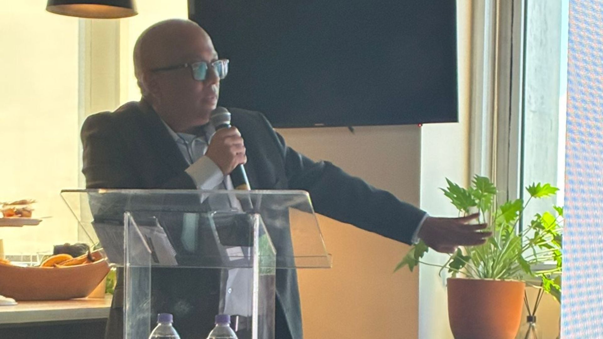 BC estuda regulação para IA e criptografia quântica - Finsiders Brasil